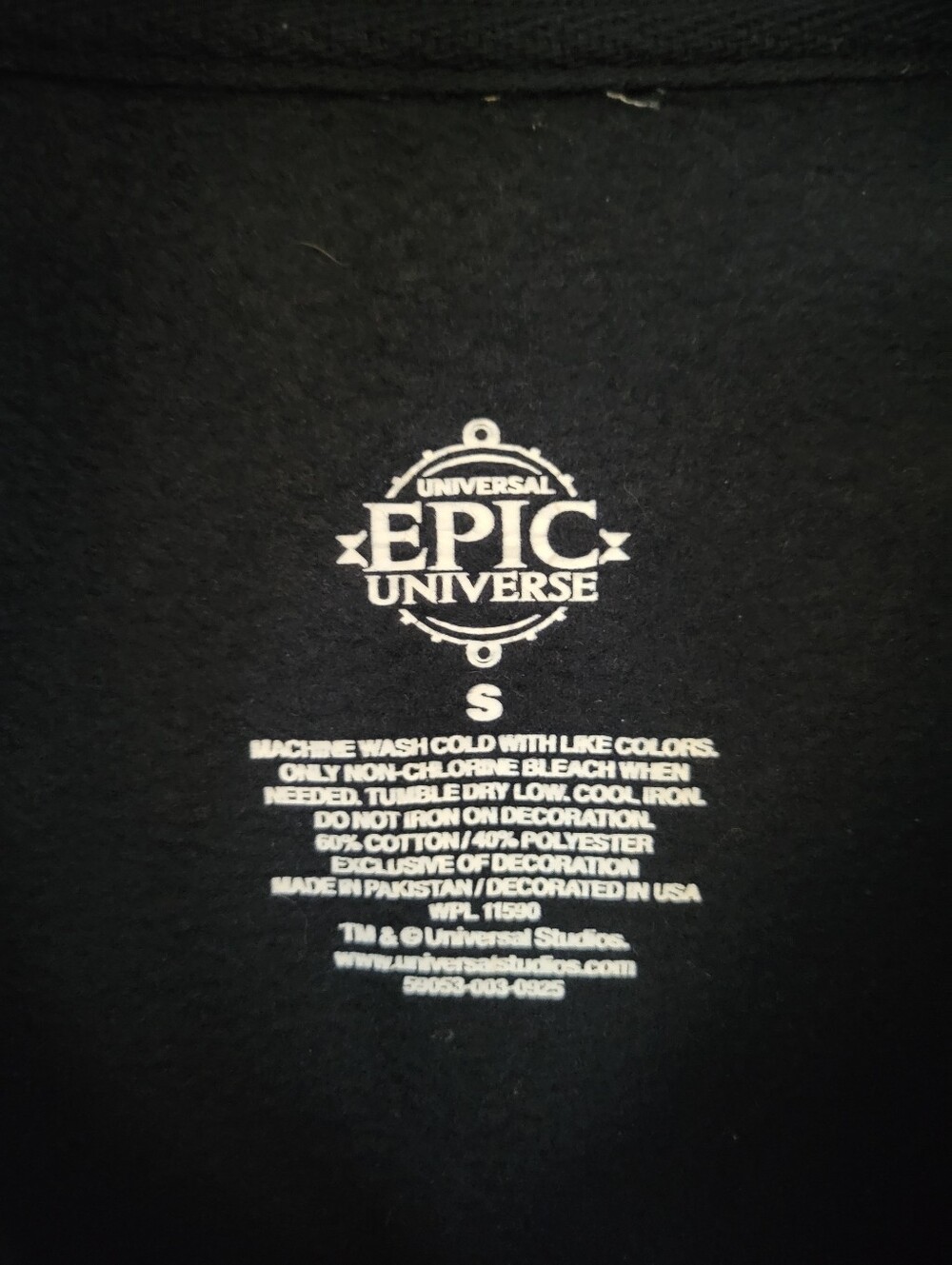 Universal Studios Epic Universe Quarter Zip Pullover Sweatshirt Navy Blue Small - Picture 5 of 8